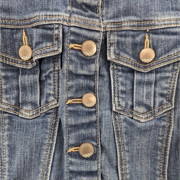 GAP Baby Girls Medium Wash Button Up Jean Jacket Size 4 Toddler - Picture 4 of 4